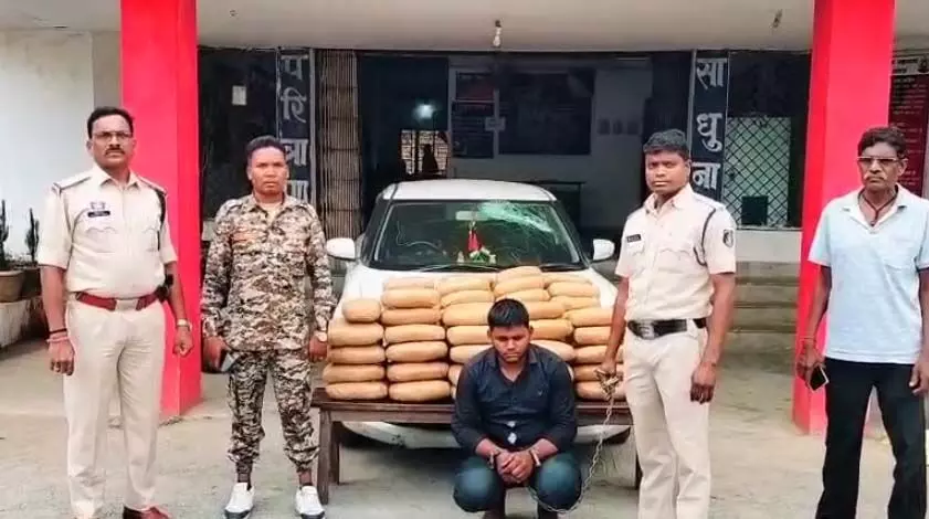 तीन कारों में गांजा लेकर निकले तस्कर पकड़े गए, दो अंतरराज्यीय गिरोहों का पर्दाफाश