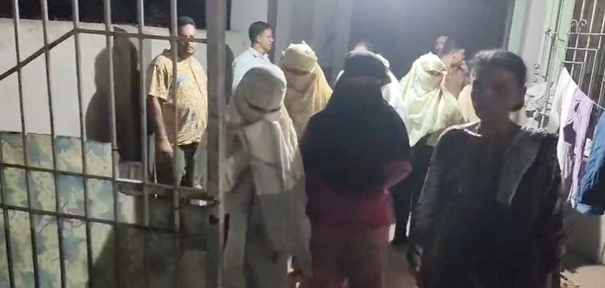 किराए के मकान में चल रहा था देह व्यापार, पुलिस ने किया भंडाफोड़..