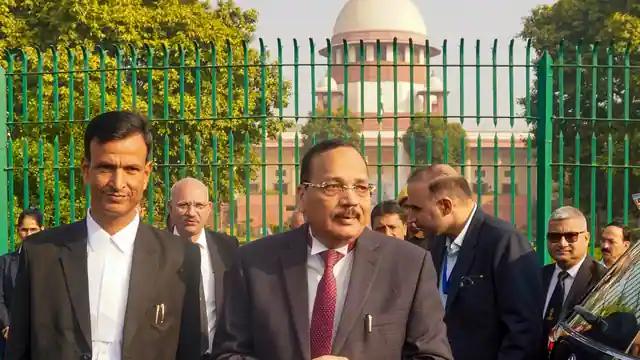 सुनवाई के दौराननCJI ने बेरोजगार युवाओं और एक्टिविस्टों पर की तीखी टिप्पणी
